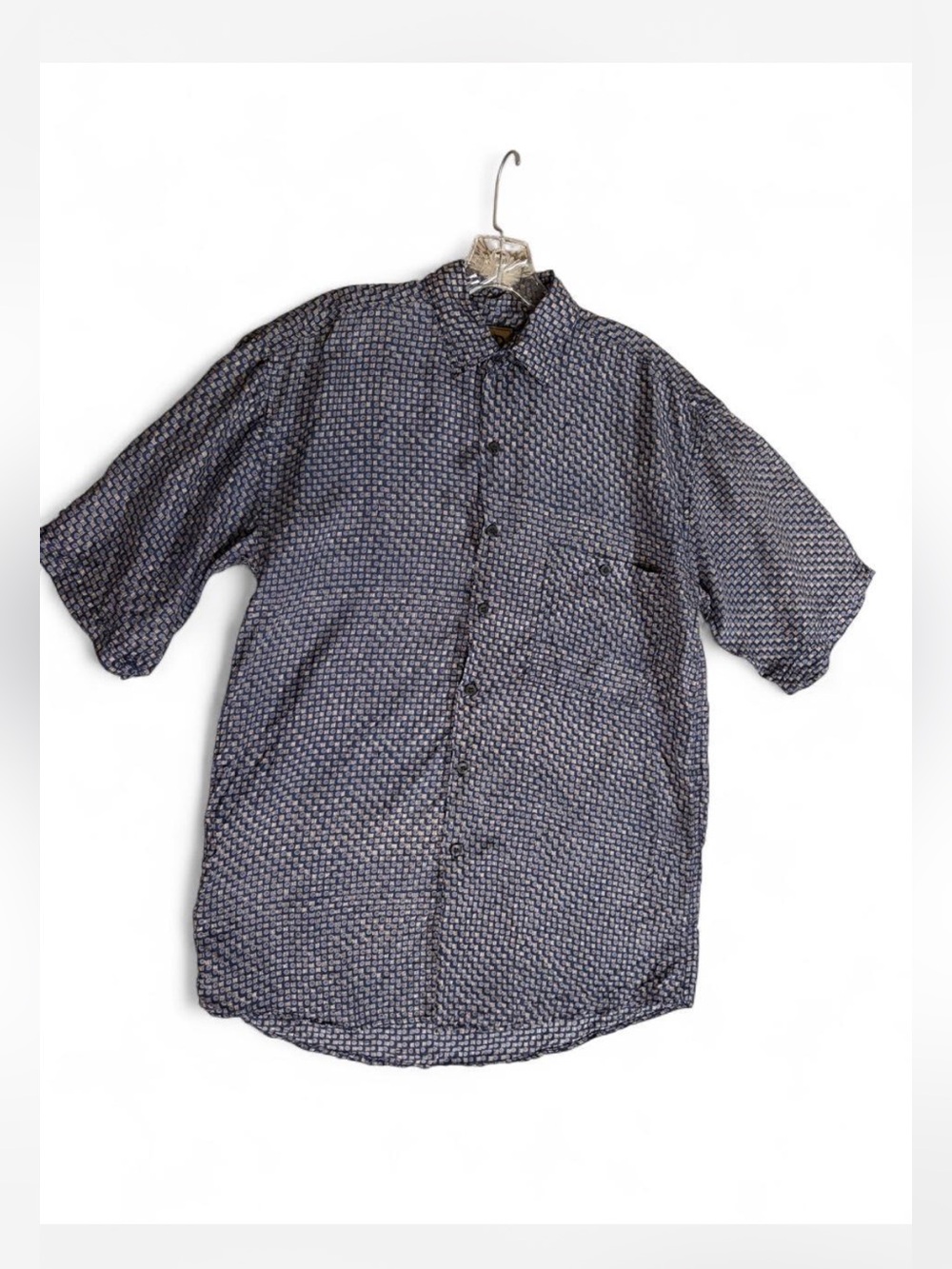 Mens Vintage Bruno 100%
Silk Short Sleeve
Button Up Shirt